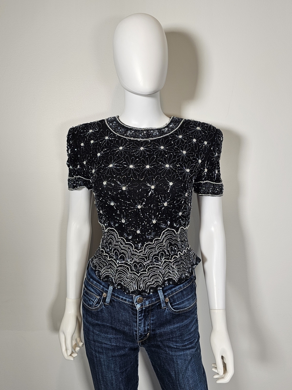 Adrianna Papell Vintage Black Silk Beaded Floral Short Sleeve Blouse Sz S